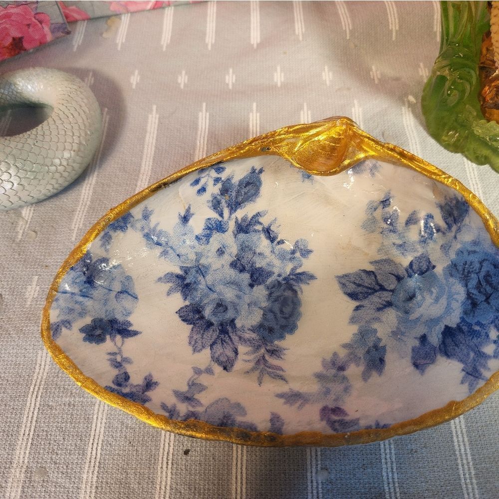 DECOUPAGE CLAM SHELL DECOUPAGE FLOWERS TRINKET DISH - Picture 4 of 11